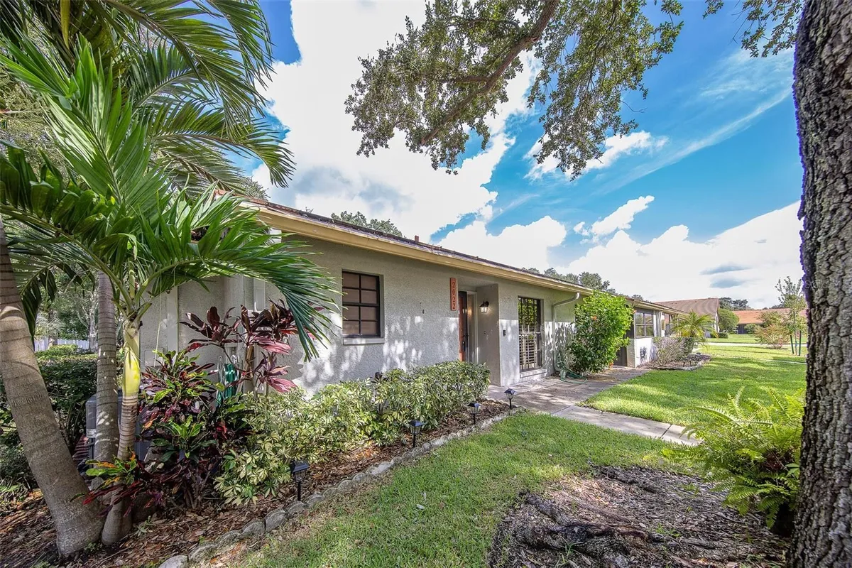 Property Slideshow image 1 of 48 | 2022 nash dr, Clearwater, FL, 33763