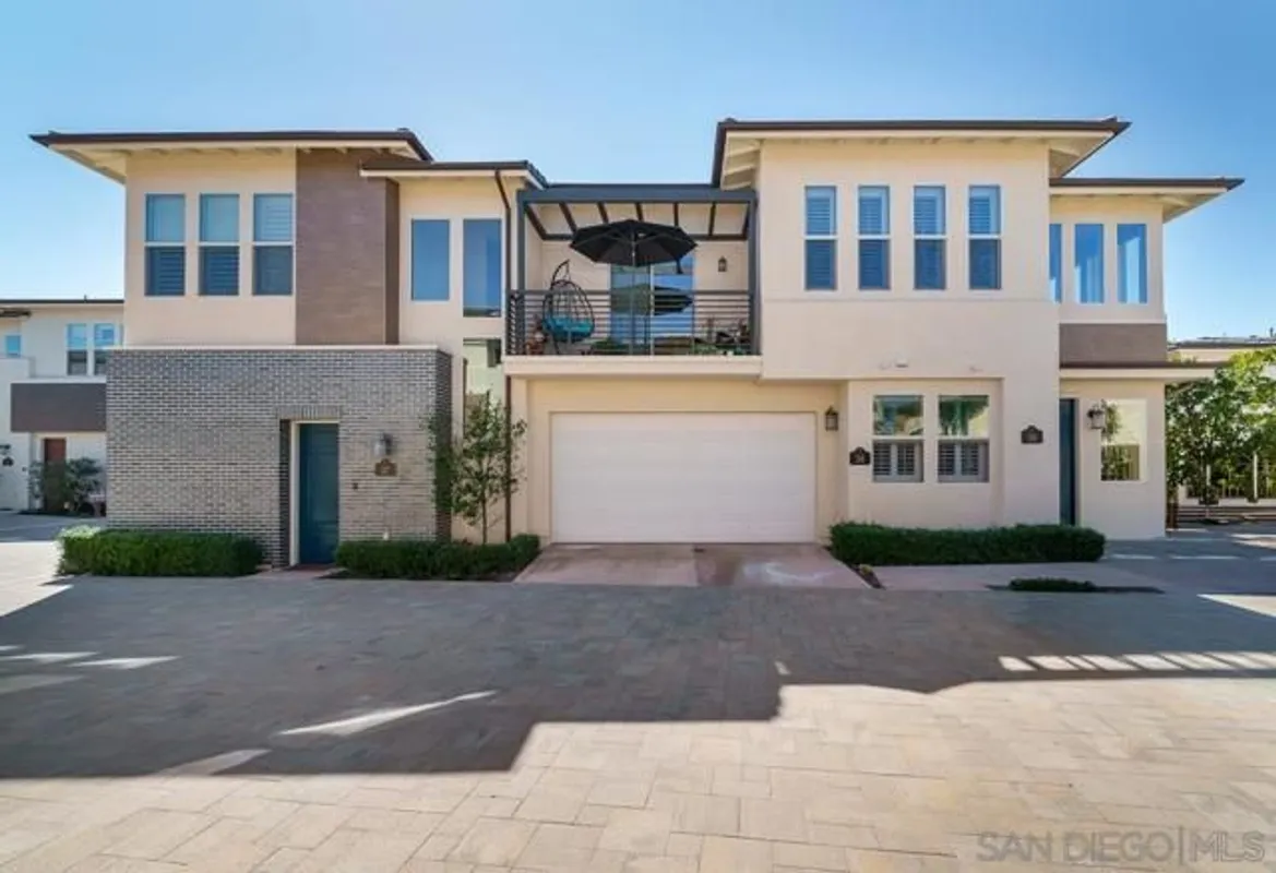 Property Slideshow image 1 of 63 | 16750 coyote bush dr 36, San Diego, CA, 92127