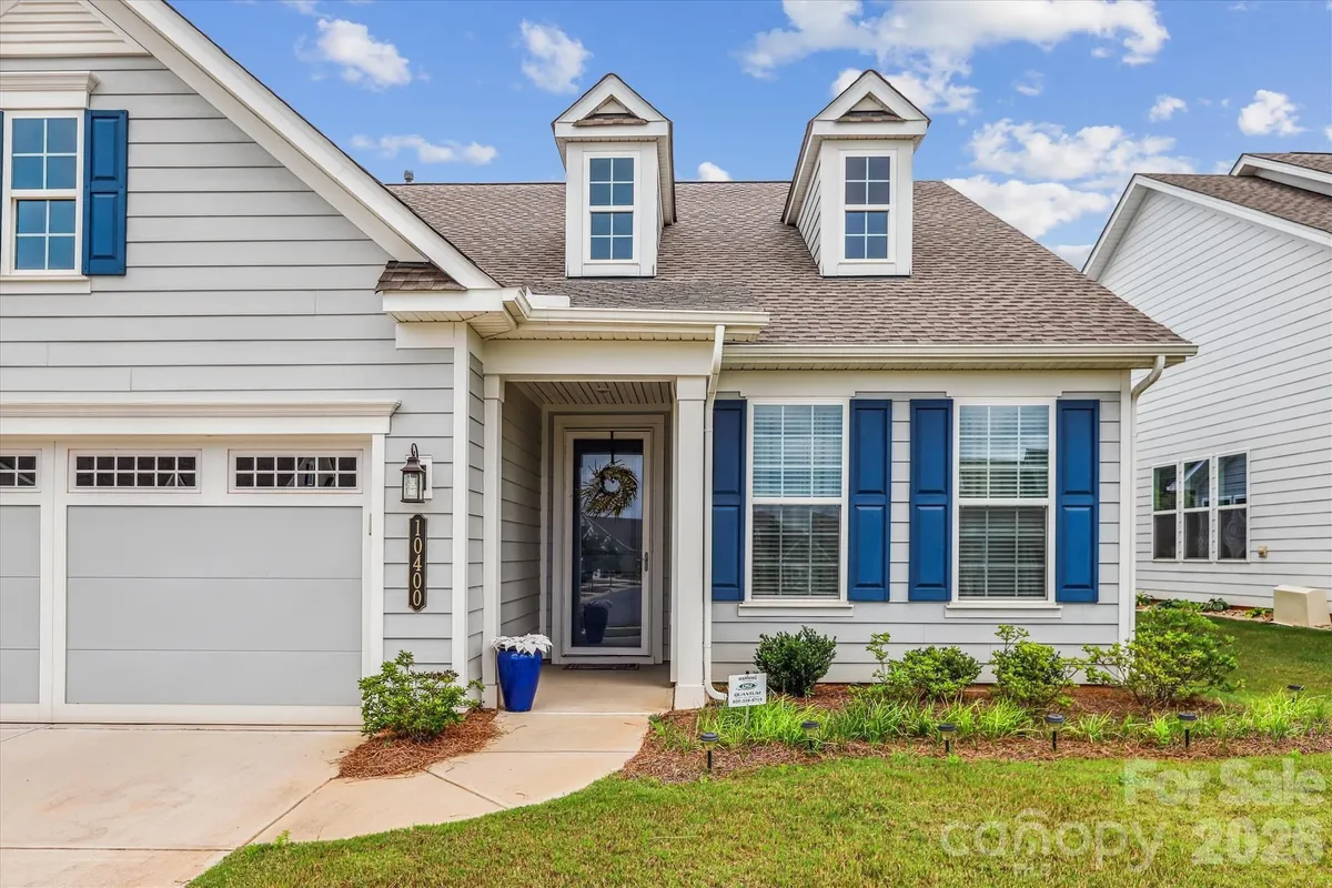 Property Slideshow image 1 of 34 | 10400 superb ln, Charlotte, NC, 28215