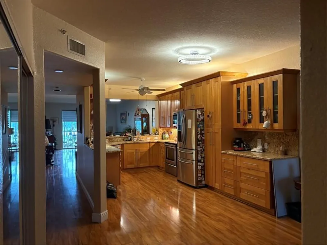 Property Slideshow image 1 of 10 | 7727 southampton ter 202, Tamarac, FL, 33321