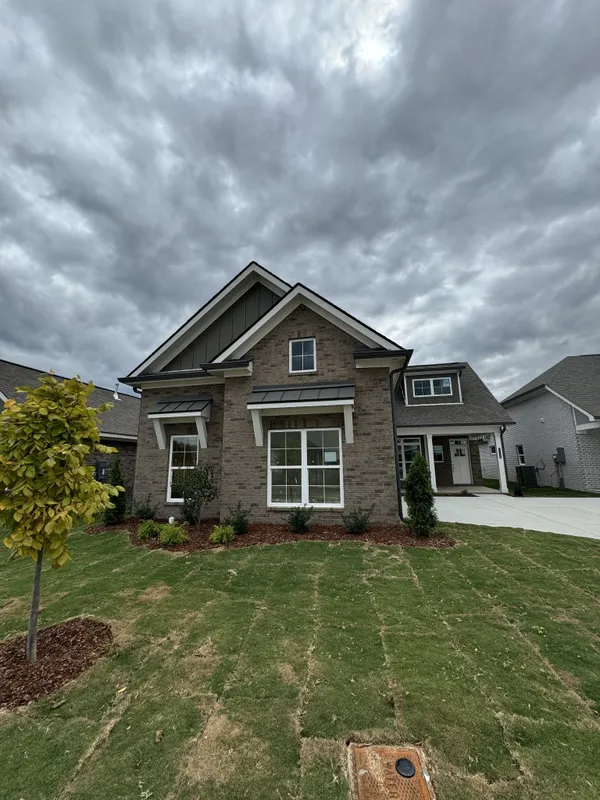 Property Slideshow image 1 of 40 | 7136 maddenwood ln, Hermitage, TN, 37076