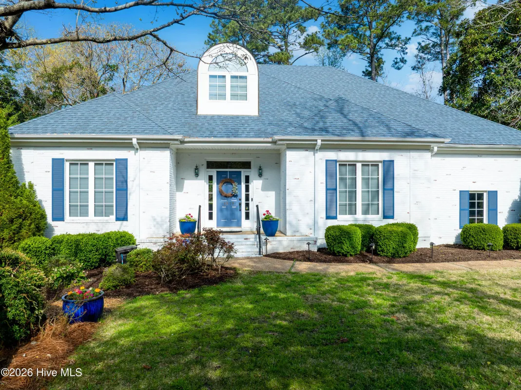 Property Slideshow image 1 of 51 | 8819 sawmill creek ln, Wilmington, NC, 28411