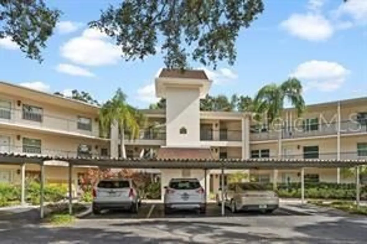 Property Slideshow image 1 of 7 | 820 virginia st apt 207, Dunedin, FL, 34698