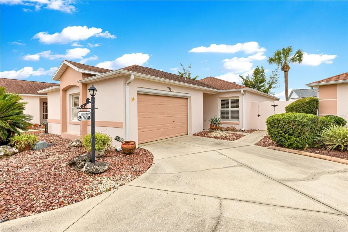 Property Slideshow image 1 of 42 | 748 hernandez dr, The Villages, FL, 32159