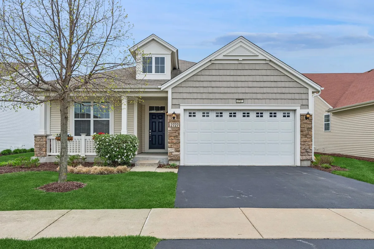 Property Slideshow image 1 of 43 | 2727 northmoor dr, Naperville, IL, 60564