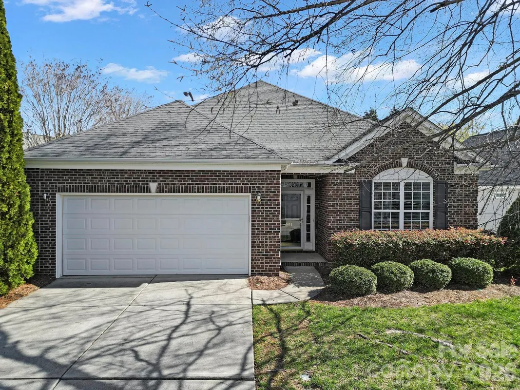 Property Slideshow image 1 of 46 | 901 platinum dr, Fort Mill, SC, 29708