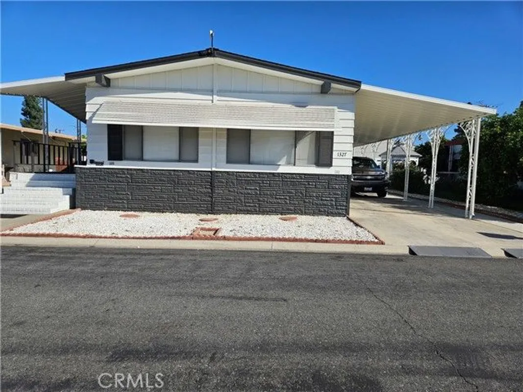 Property Slideshow image 1 of 13 | 1327 woodbrook way, Corona, CA, 92882