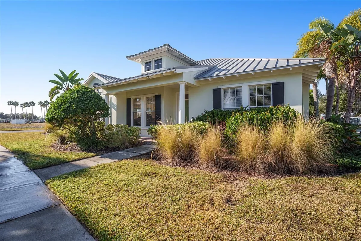 Property Slideshow image 1 of 29 | 320 ibisview ln, Apollo Beach, FL, 33572