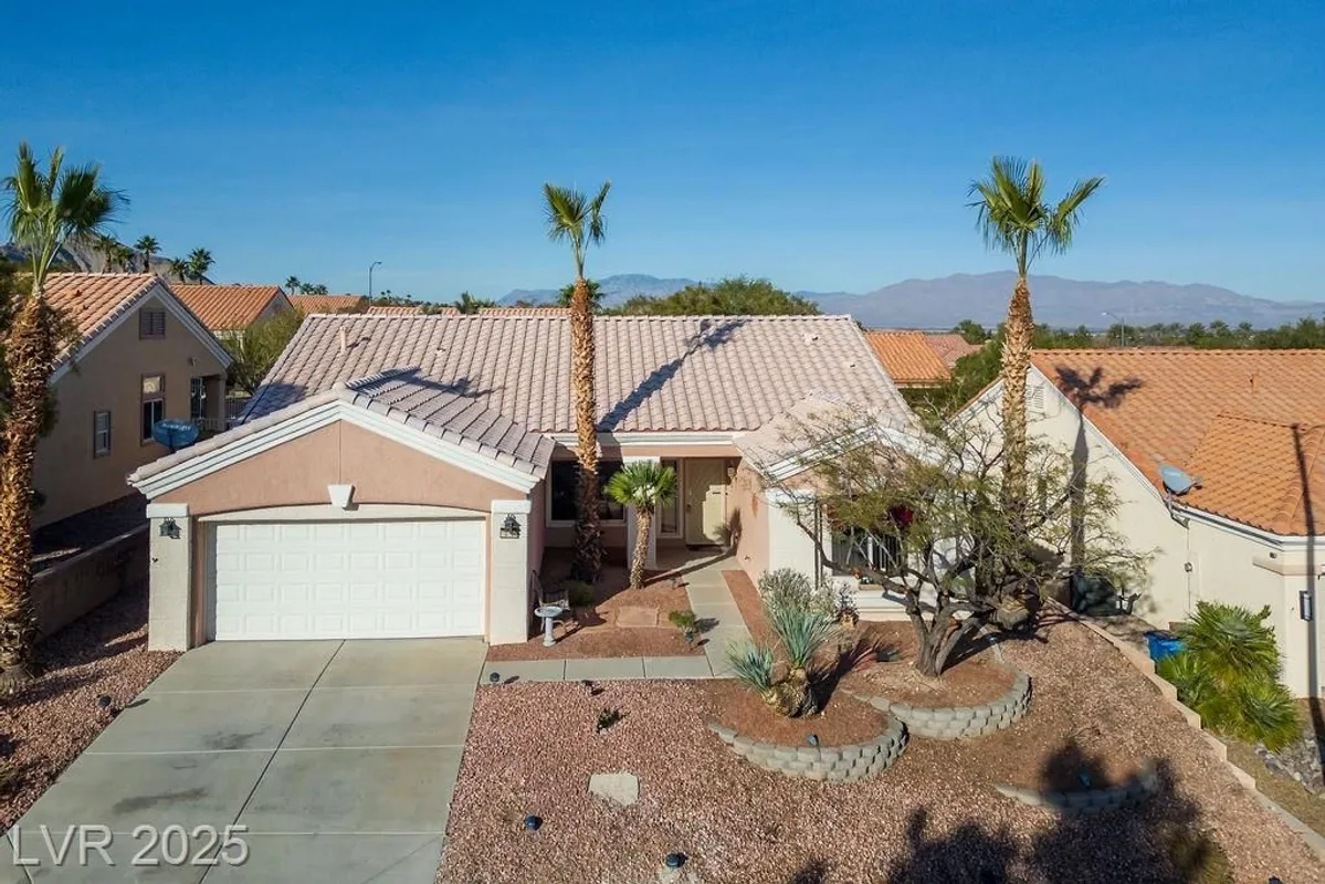 Property Slideshow image 1 of 85 | 10400 sawmill ave, Las Vegas, NV, 89134
