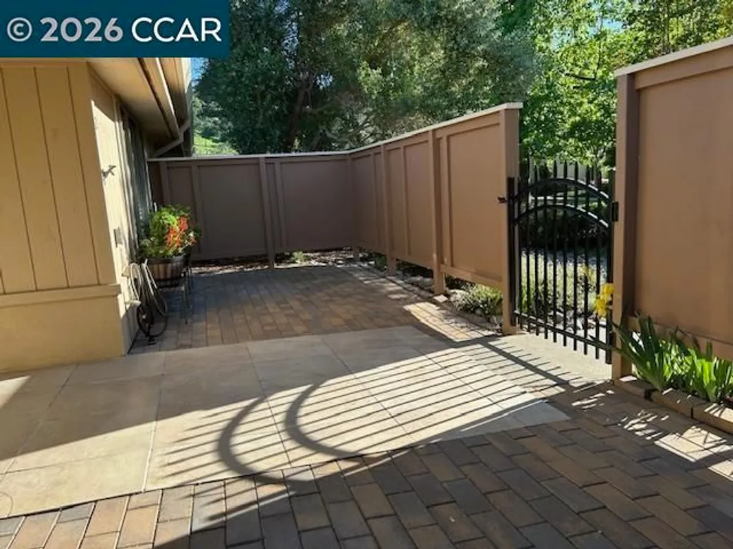 Property Slideshow image 1 of 34 | 2308 pine knoll dr 2, Walnut Creek, CA, 94595