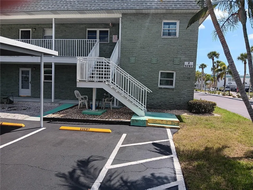 Property Slideshow image 1 of 11 | 5287 81 st st 26, St Petersburg, FL, 33709