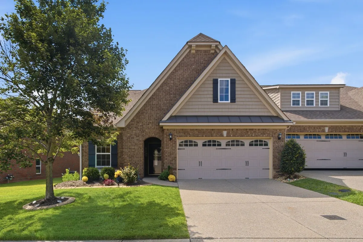 Property Slideshow image 1 of 38 | 473 stonegate dr, Lebanon, TN, 37090