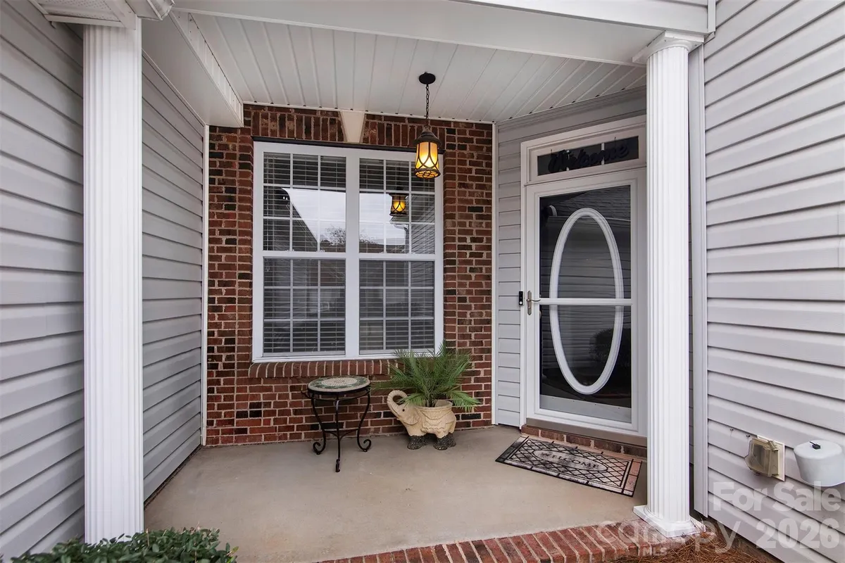 Property Slideshow image 1 of 16 | 215 garnet ct, Fort Mill, SC, 29708
