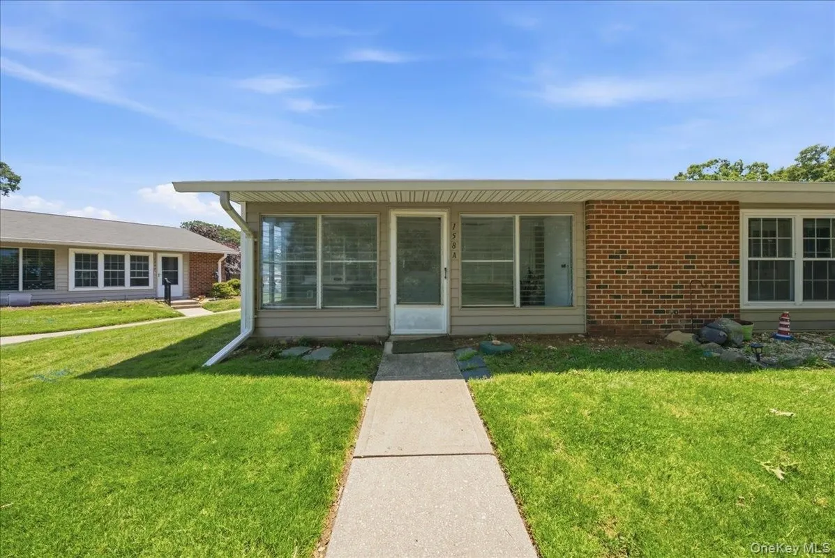 Property Slideshow image 1 of 23 | 158 falmouth ct a, Brookhaven, NY, 11961