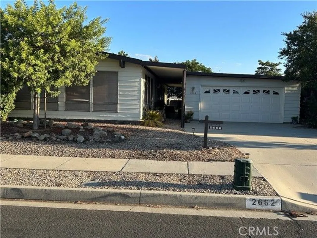 Property Slideshow image 1 of 38 | 2662 silver oak way, Hemet, CA, 92545