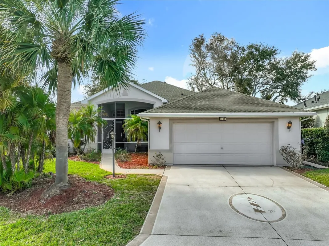 Property Slideshow image 1 of 78 | 5685 gulf stream st, Tavares, FL, 32778