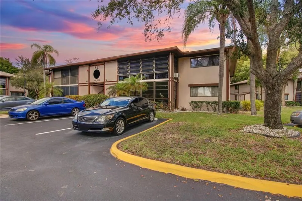 Property Slideshow image 1 of 19 | 9926 s belfort cir # 106, Tamarac, FL, 33321