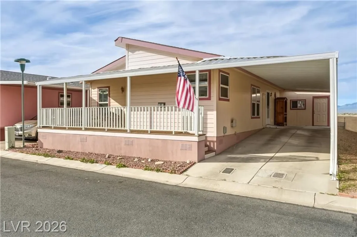 Property Slideshow image 1 of 44 | 881 montecito dr, Pahrump, NV, 89048