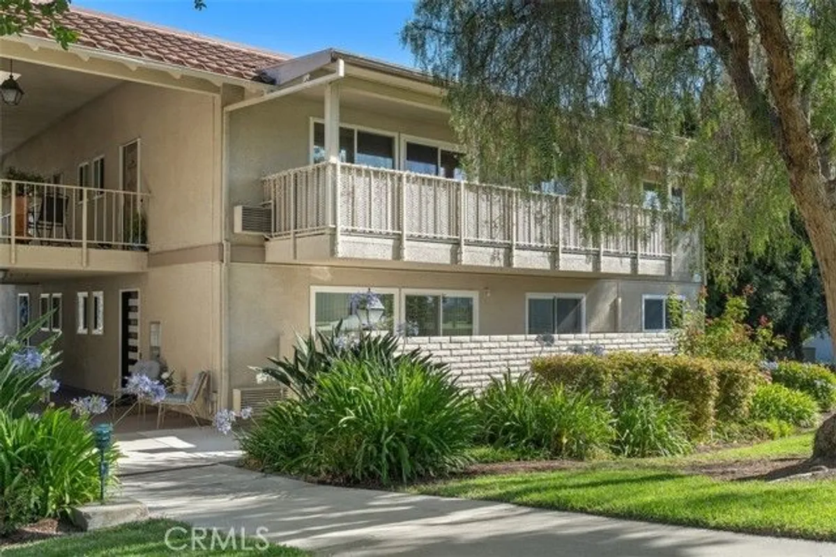 Property Slideshow image 1 of 29 | 637 avenida sevilla c, Laguna Woods, CA, 92637