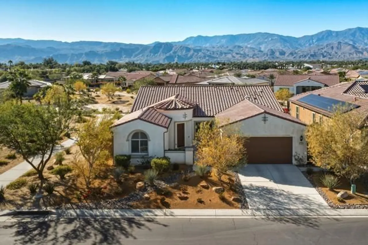 Property Slideshow image 1 of 41 | 120 cabernet, Rancho Mirage, CA, 92270