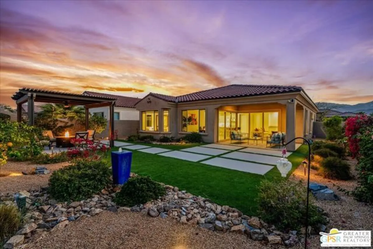 Property Slideshow image 1 of 34 | 17 burgundy, Rancho Mirage, CA, 92270