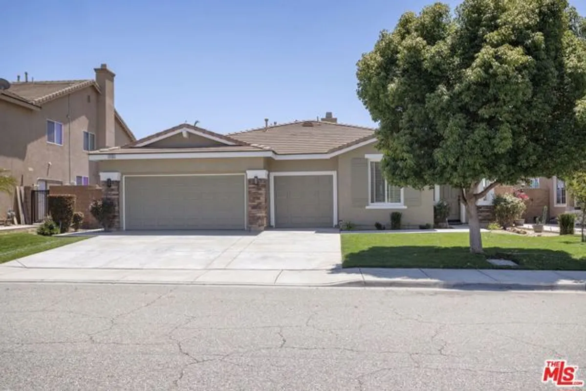 Property Slideshow image 1 of 38 | 27705 bluff vista way, Menifee, CA, 92584