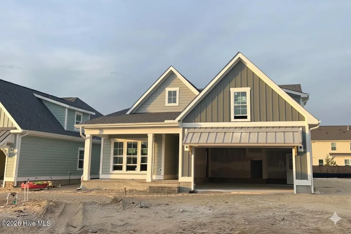 Property Slideshow image 1 of 19 | 613 cobalt ln, Wilmington, NC, 28412