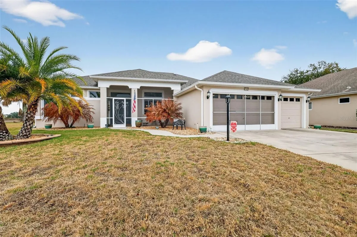 Property Slideshow image 1 of 58 | 27222 nostalgia dr, Leesburg, FL, 34748