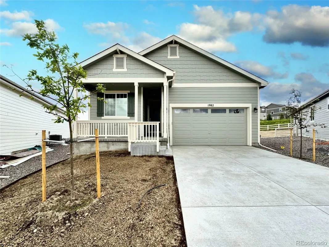 Property Slideshow image 1 of 25 | 4610 westlock st, Castle Rock, CO, 80104