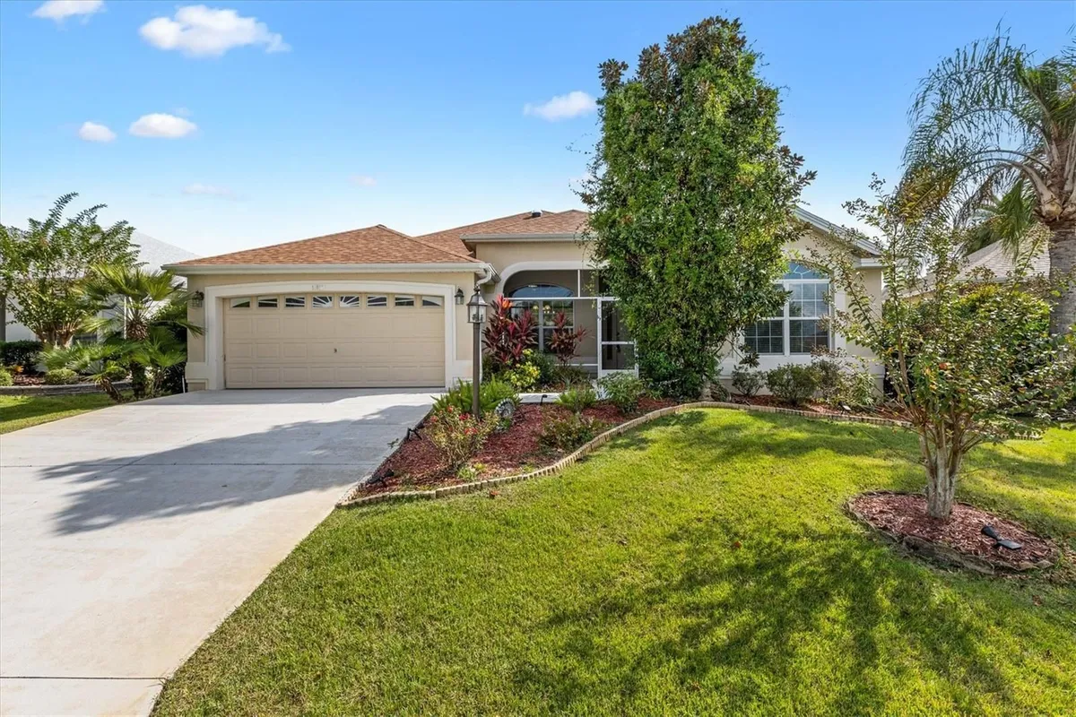 Property Slideshow image 1 of 28 | 611 allenwood loop, The Villages, FL, 32162