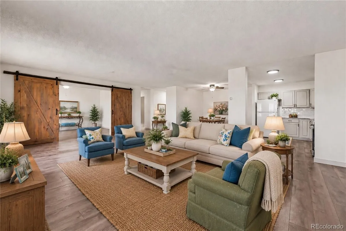 Property Slideshow image 1 of 22 | 300 s clinton st 8c, Denver, CO, 80247