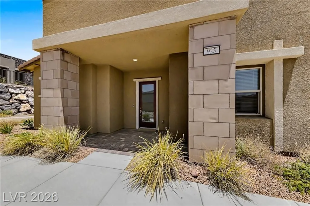 Property Slideshow image 1 of 55 | 925 allister fields ln, Las Vegas, NV, 89138