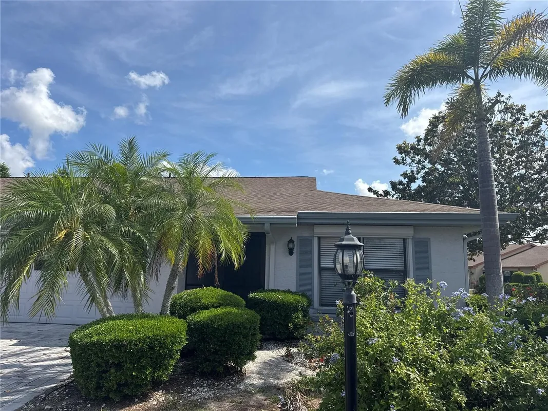 Property Slideshow image 1 of 16 | 2501 lonigan pl, Sun City Center, FL, 33573