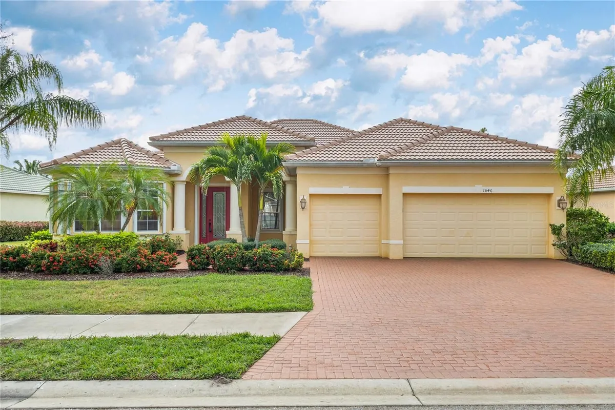 Property Slideshow image 1 of 67 | 1646 creek nine dr, North Port, FL, 34291