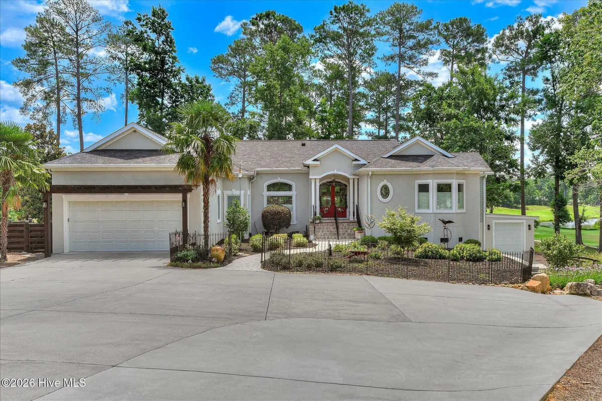 Property Slideshow image 1 of 76 | 119 elliott cir, Mccormick, SC, 29835