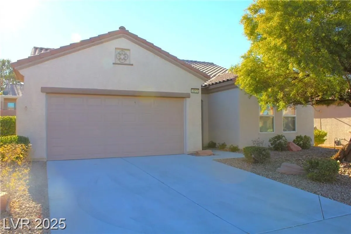 Property Slideshow image 1 of 20 | 2212 sawtooth mountain dr, Henderson, NV, 89044