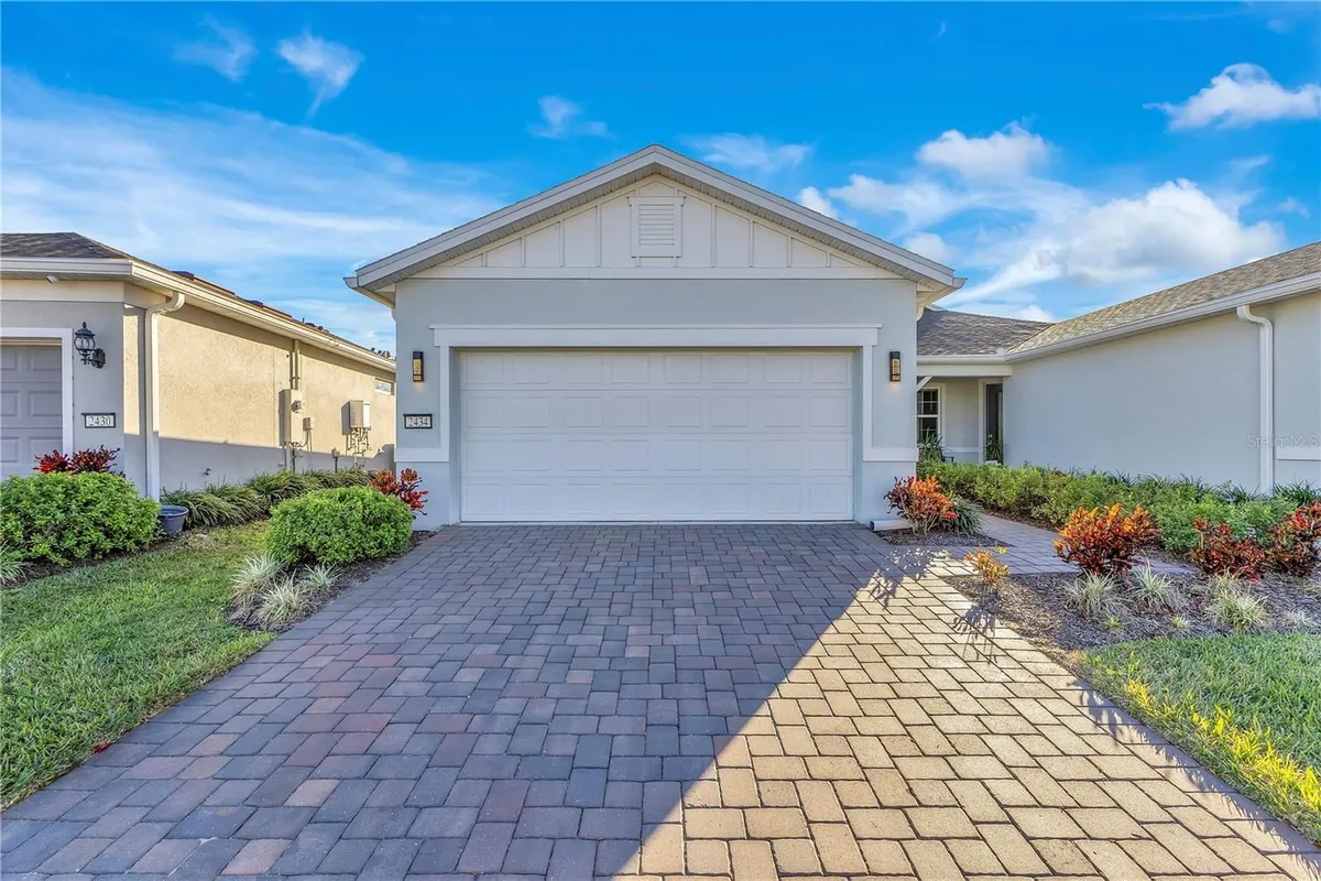 Property Slideshow image 1 of 46 | 2434 cliff way, Saint Cloud, FL, 34771