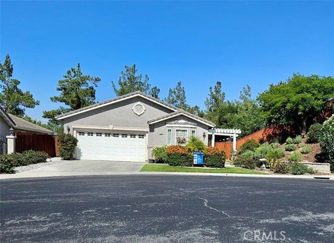 Property Slideshow image 1 of 37 | 140 mccarron way, Hemet, CA, 92545