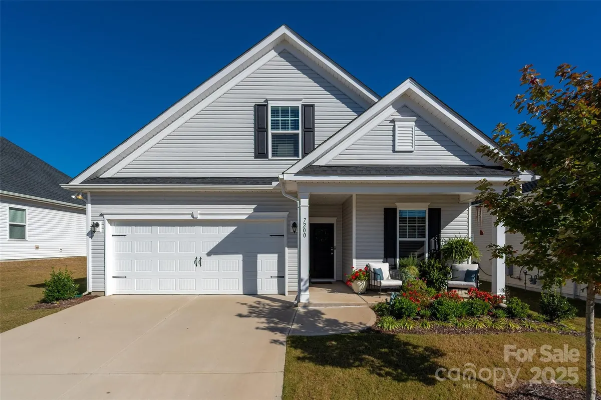 Property Slideshow image 1 of 29 | 7200 indigo way, Denver, NC, 28037
