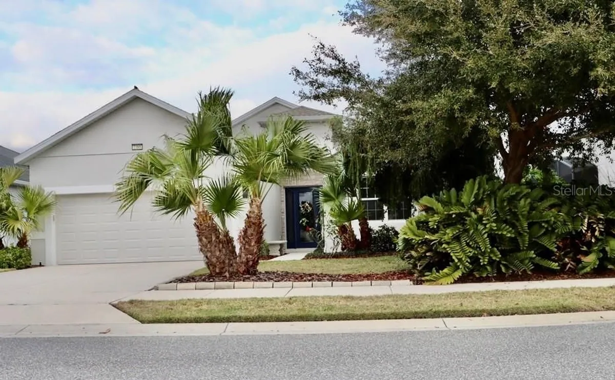 Property Slideshow image 1 of 73 | 2389 pawtucket pass, Mount Dora, FL, 32757
