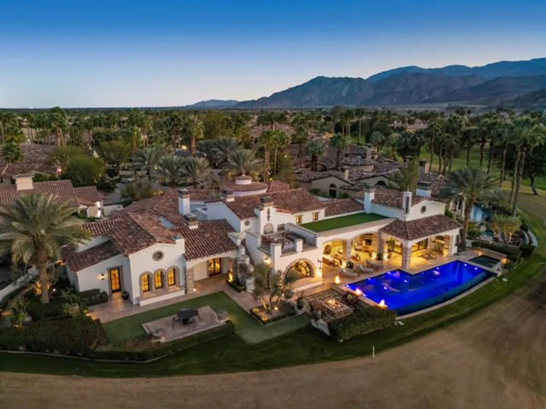 Property Slideshow image 1 of 48 | 57175 peninsula ln, La Quinta, CA, 92253