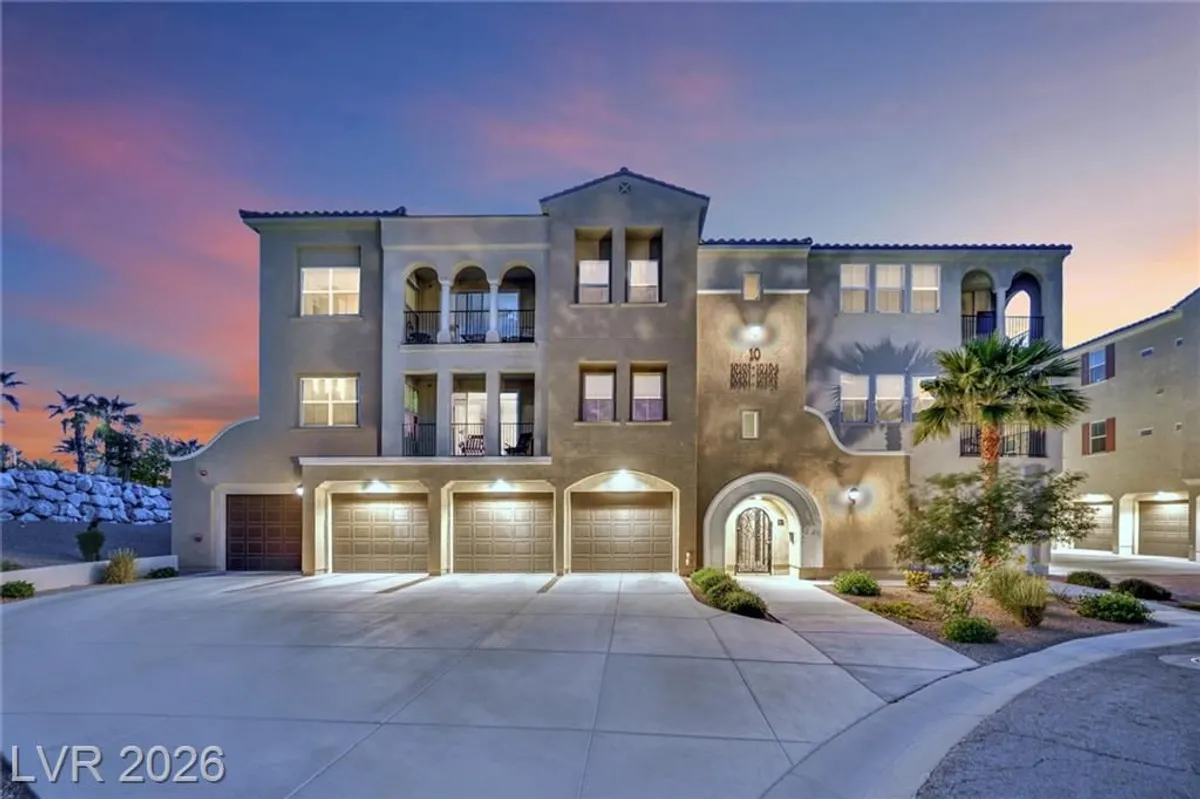 Property Slideshow image 1 of 50 | 2555 hampton rd 10304, Henderson, NV, 89052