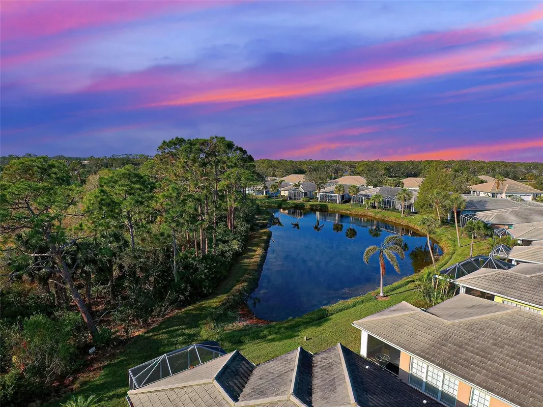 Property Slideshow image 1 of 59 | 1586 monarch dr 1586, Venice, FL, 34293