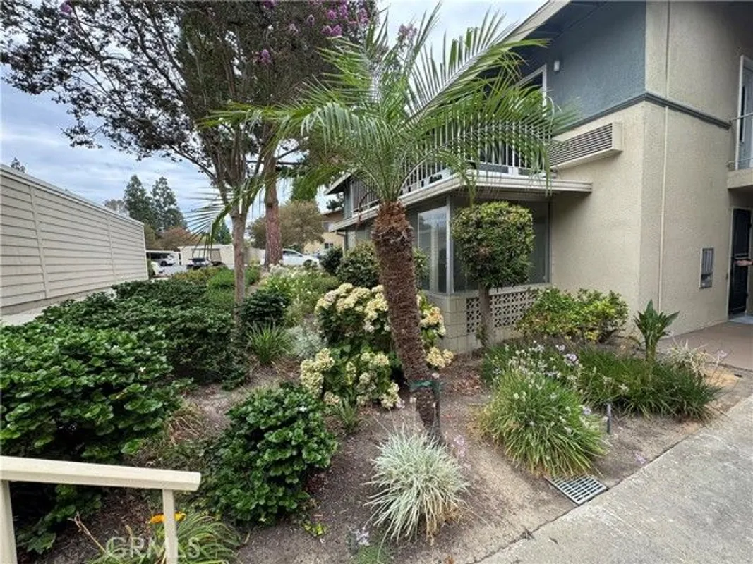 Property Slideshow image 1 of 49 | 126 avenida majorca g, Laguna Woods, CA, 92637
