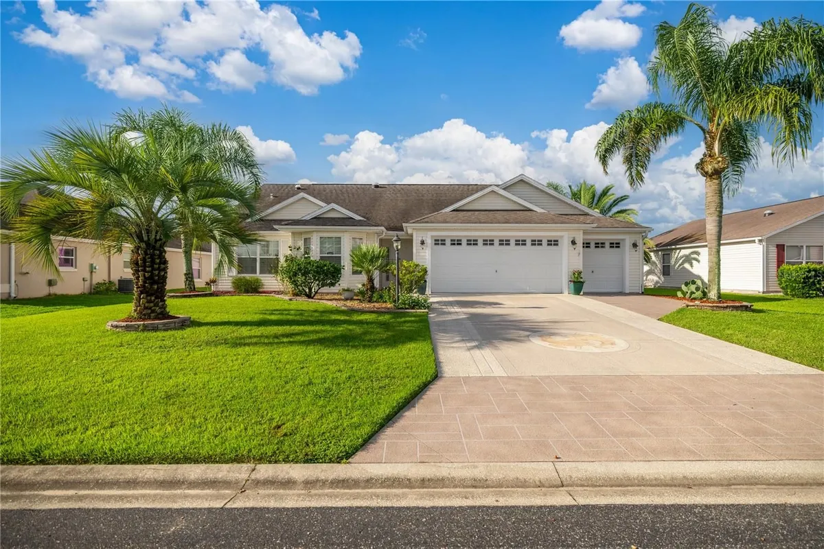 Property Slideshow image 1 of 34 | 5087 ne 121st ave, Oxford, FL, 34484