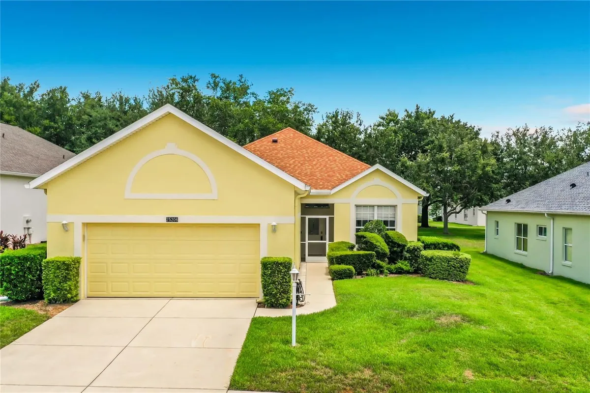 Property Slideshow image 1 of 46 | 25206 ormond ct, Leesburg, FL, 34748