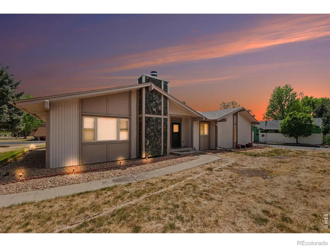 Property Slideshow image 1 of 21 | 23 scott dr, Broomfield, CO, 80020