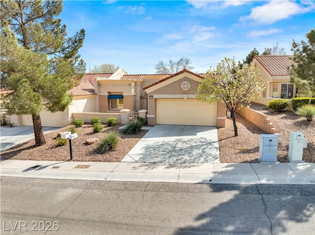 Property Slideshow image 1 of 42 | 10525 mission lakes ave, Las Vegas, NV, 89134
