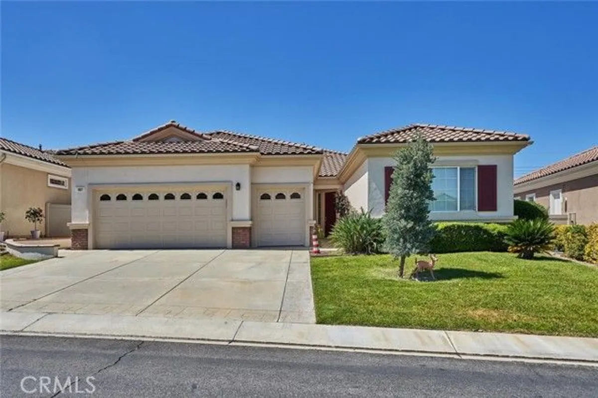 Property Slideshow image 1 of 57 | 987 avenal way, Beaumont, CA, 92223