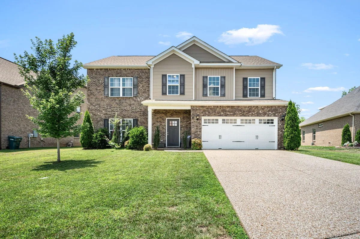 Property Slideshow image 1 of 31 | 1629 summit rdg, Lebanon, TN, 37090